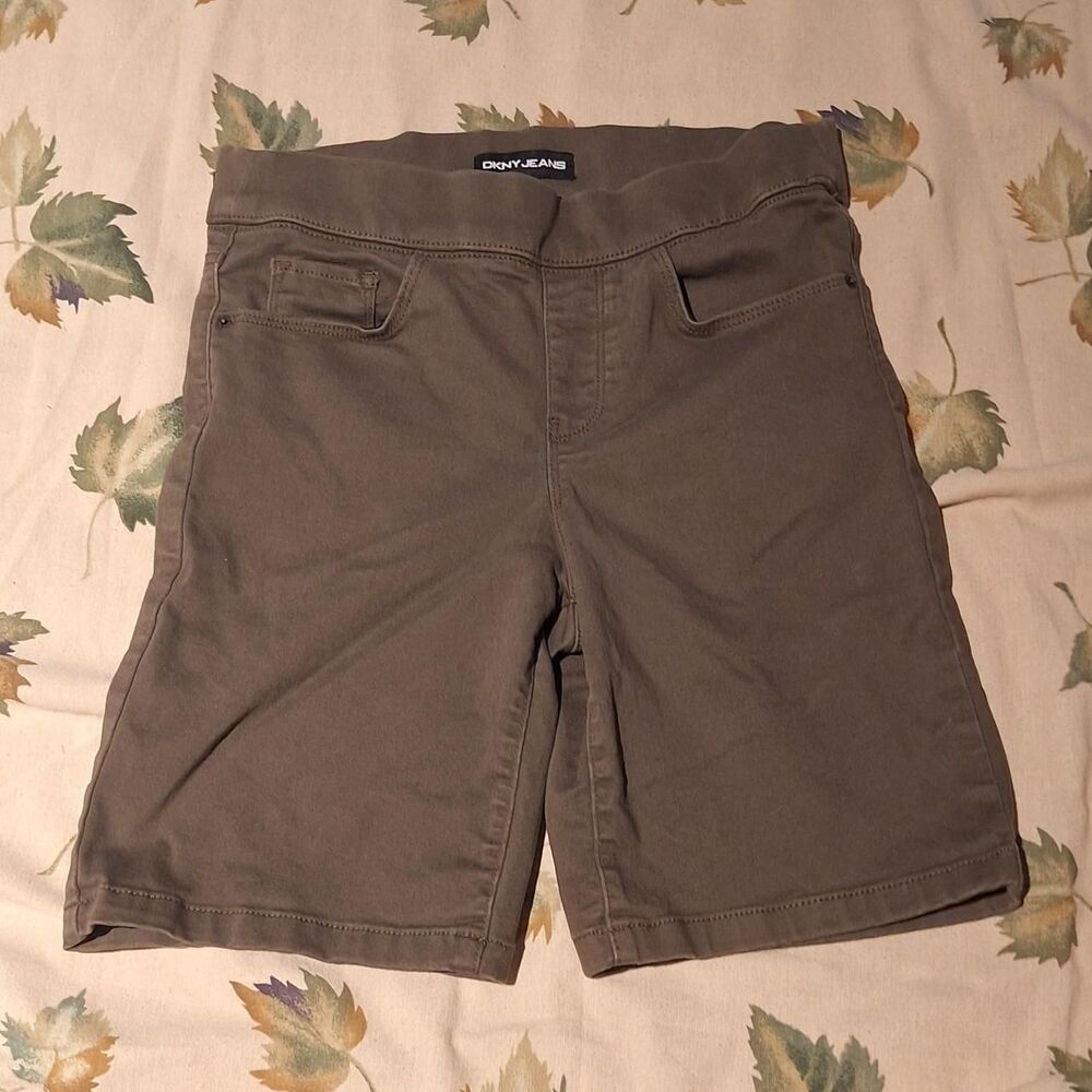 Dkny Women's Brown and Khaki Shorts